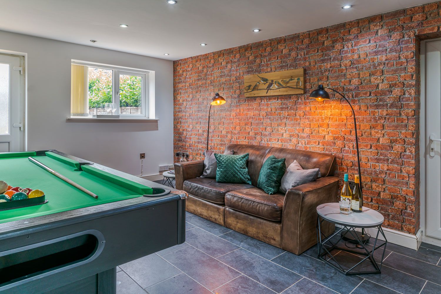 Serviced Accommodation manchester games room 